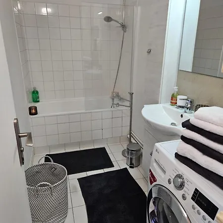 Apartament Tour Eiffel Paryż