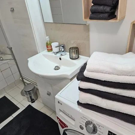 Apartament Tour Eiffel Paryż