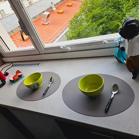 Tour Eiffel Apartament *