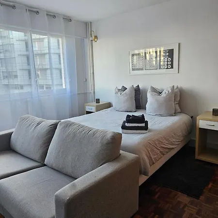 Tour Eiffel Apartament *