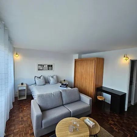 Apartment Tour Eiffel